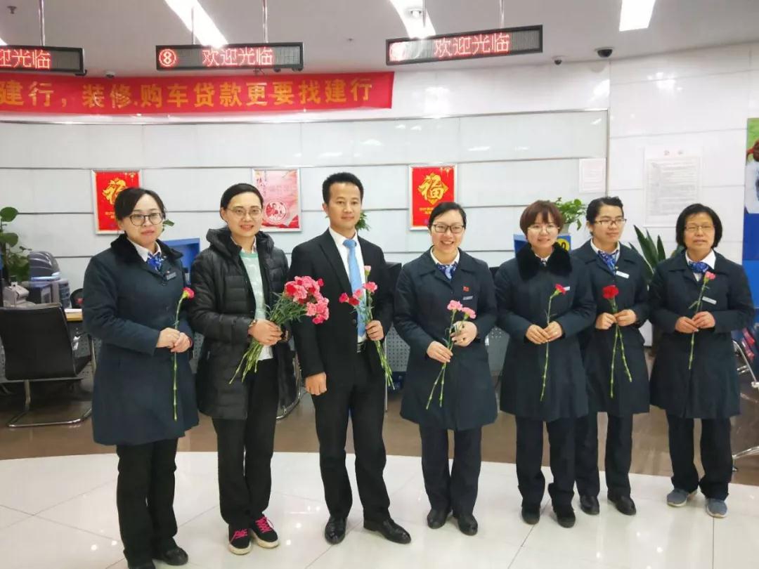 投資廣場(chǎng).jpg